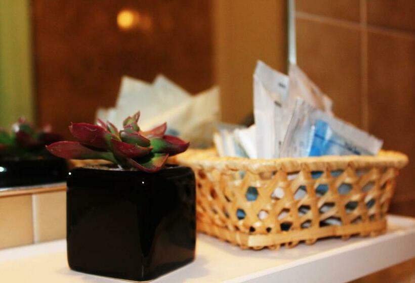 Номер Стандарт, B&b Hotel Lina