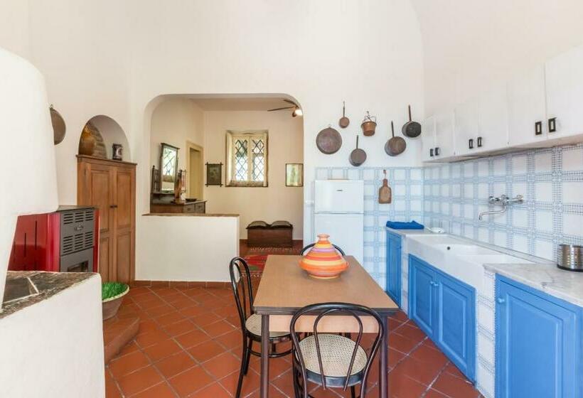 استودیوی استاندارد, B&b La Casa Di Pippinitto