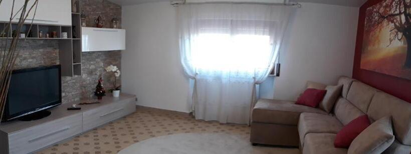 חדר משפחתי, B&b Villa Mirella