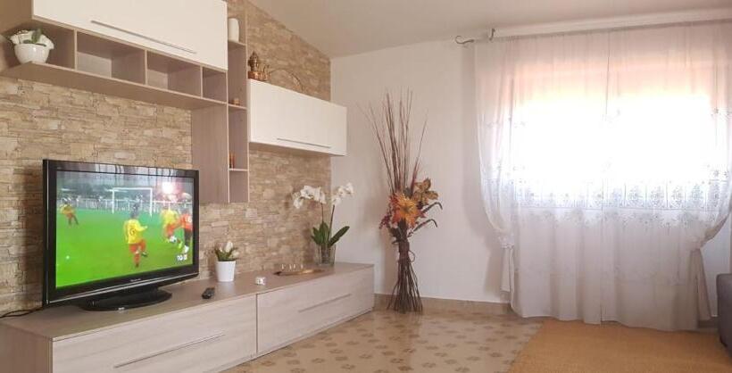 חדר משפחתי, B&b Villa Mirella