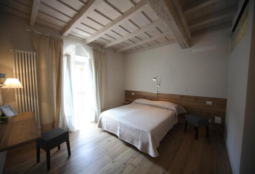 اتاق لوکس, 32 Bnb Camerecaffè