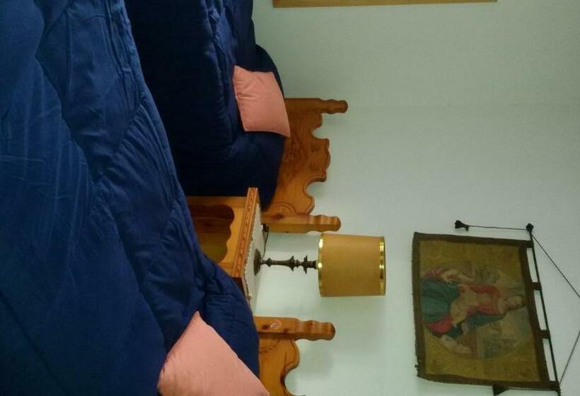 带共用浴室的标准房间, Cascina Torello