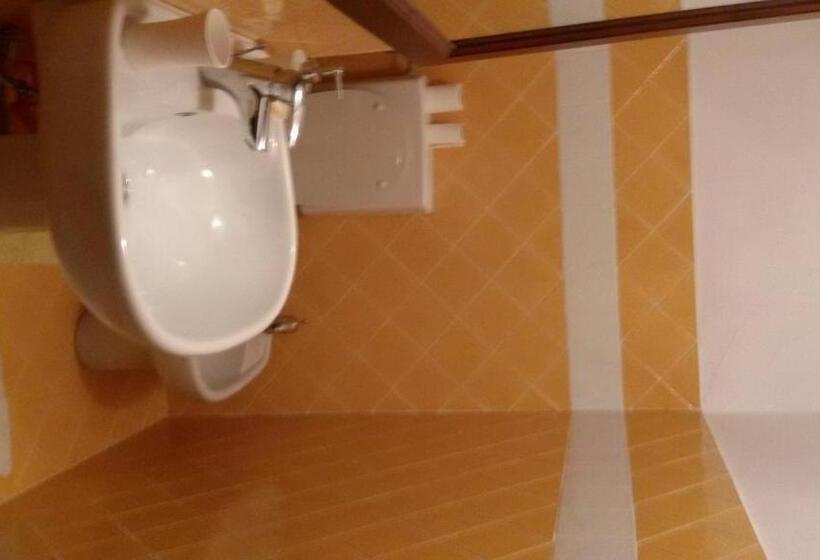 标准间, Cascina Torello