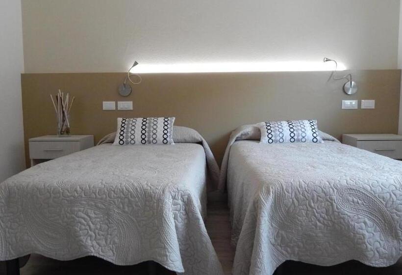 חדר סטנדרט, Flyingaway