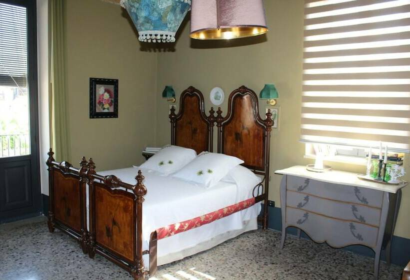 デラックスルーム, Kemmare