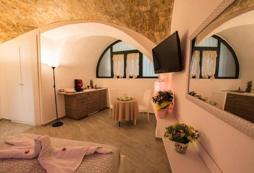 اتاق راحتی, Petros Room Camere