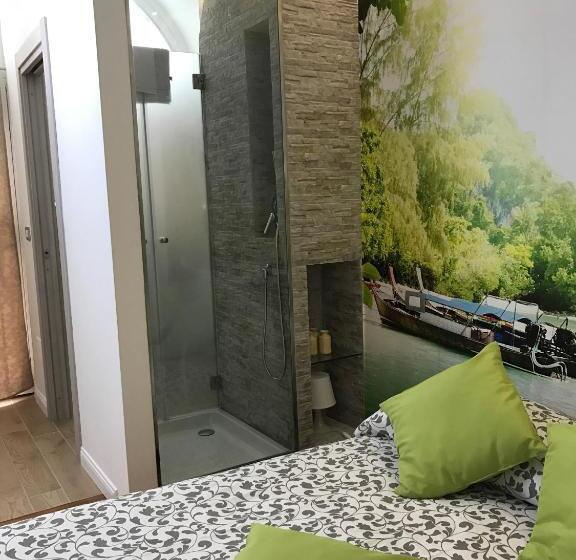 اتاق لوکس با بالکن, Petros Room Camere