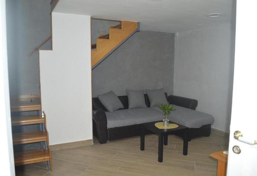 اتاق استاندارد, Petros Room Camere