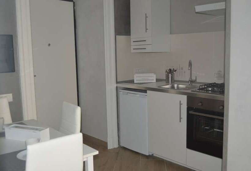 اتاق راحتی, Petros Room Camere