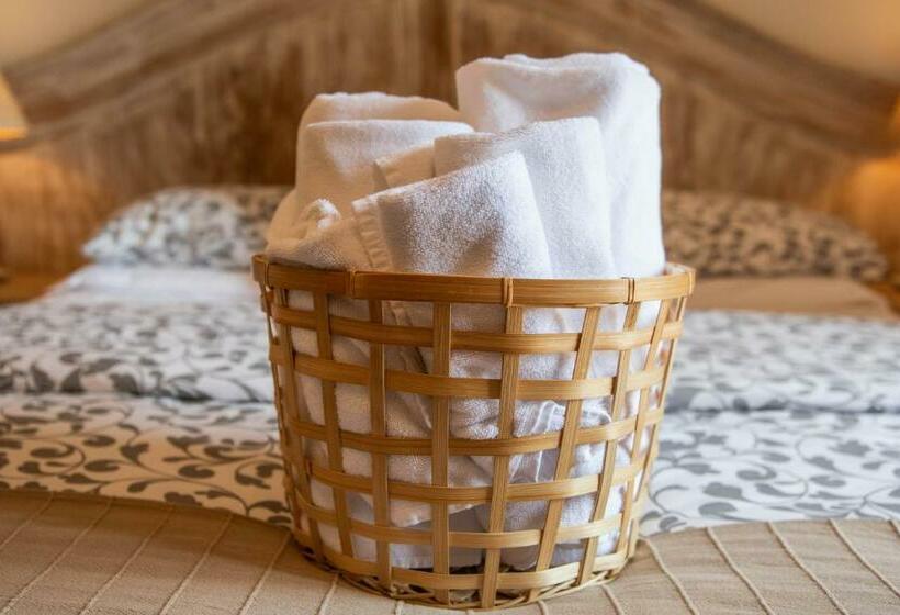 غرفة قياسية, Villa Salvarezza