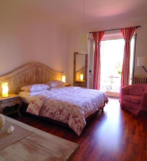 غرفة قياسية, Villa Salvarezza