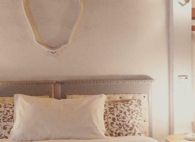 Люкс 2 Спальни, Corte Di Maggio B&b