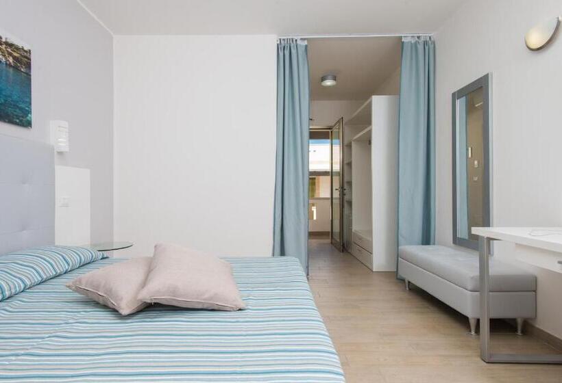 جناح عائلي, Eden Resort Country