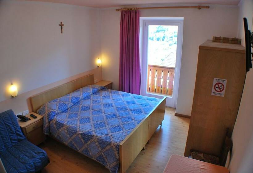 חדר סטנדרט עם מרפסת, Albergo Lucia