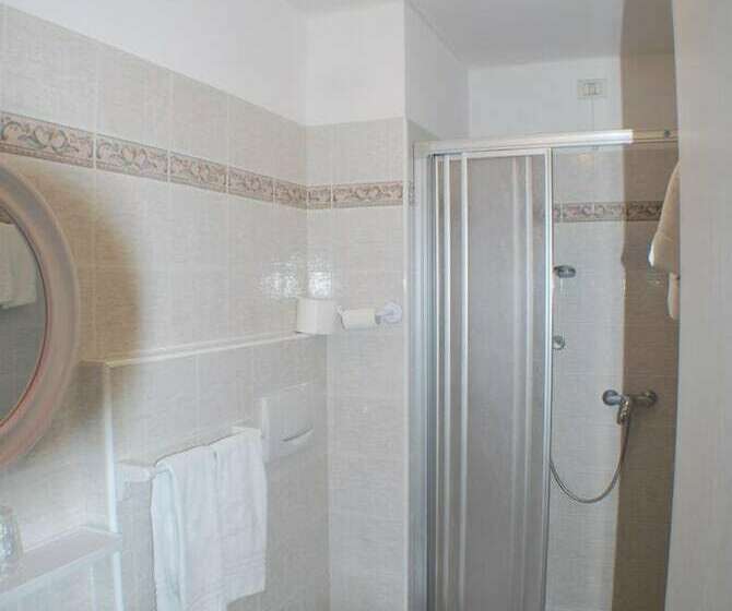 חדר סטנדרט, Albergo Lucia