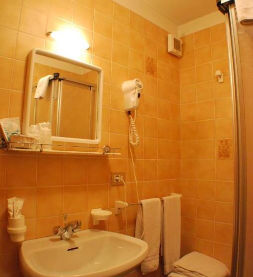 חדר סטנדרט, Albergo Lucia