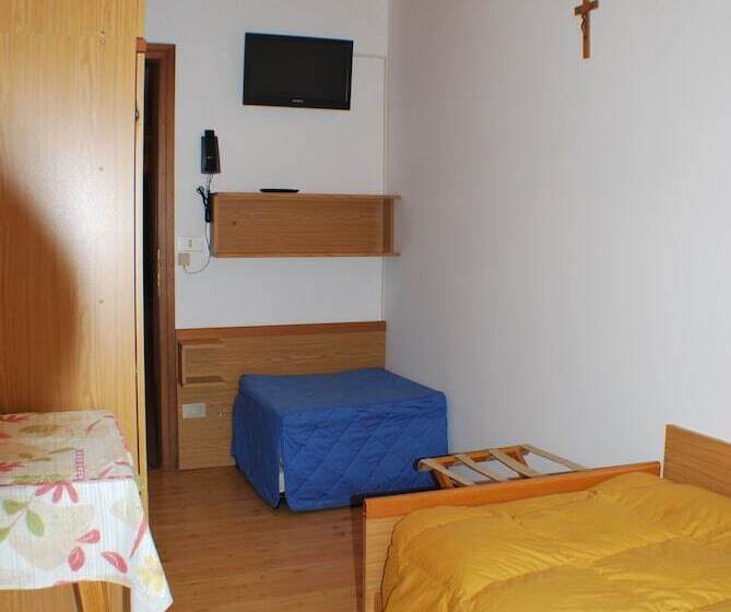 חדר סטנדרט יחיד עם מרפסת, Albergo Lucia