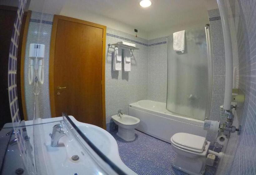 סוויטה דלוקס, Albergo Ristorante Uliveto