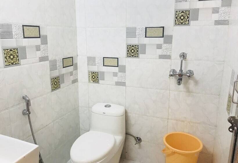 سرير فى غرفة مشتركه, Classic Inn Near Railway Station Jaipur