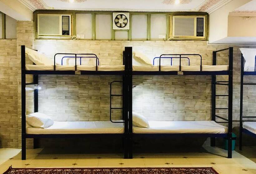 سرير فى غرفة مشتركه, Classic Inn Near Railway Station Jaipur