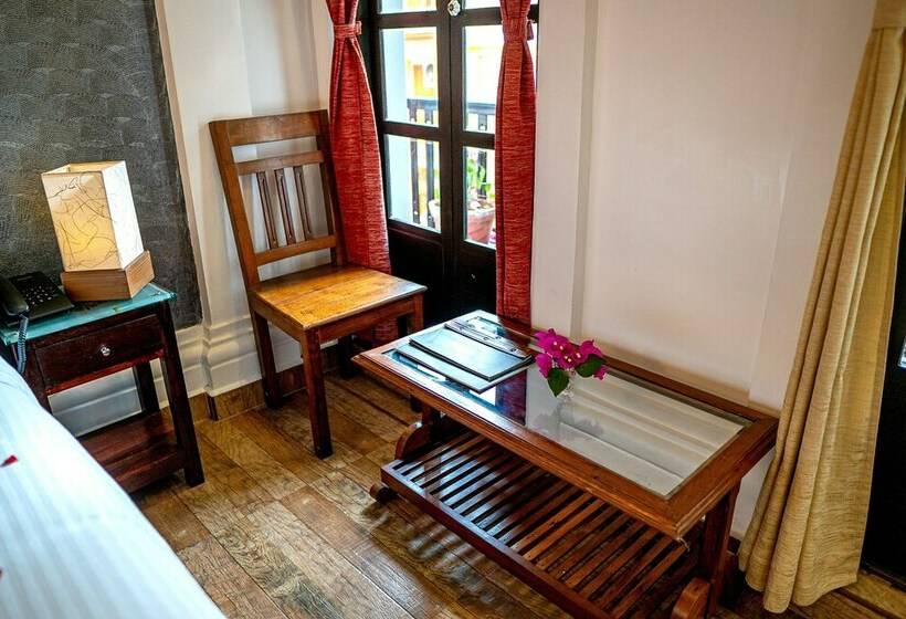 Habitació Superior, Le Chateau