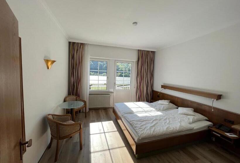 스탠다드 룸, Schön