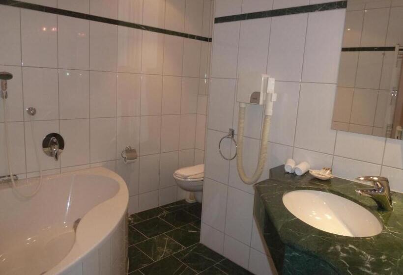 Deluxe room with river view, Schön