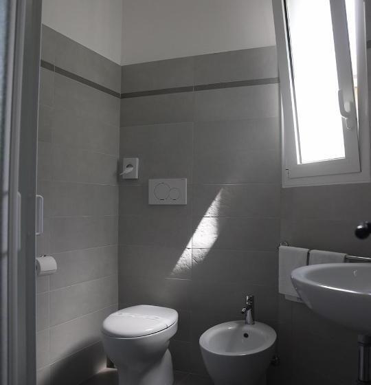 디럭스 룸, Vienna