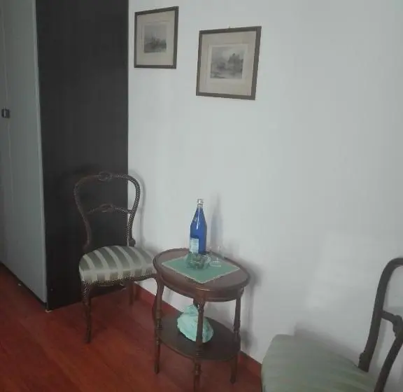 スタンダードトリプルルーム, B & B Ametista Bergamo