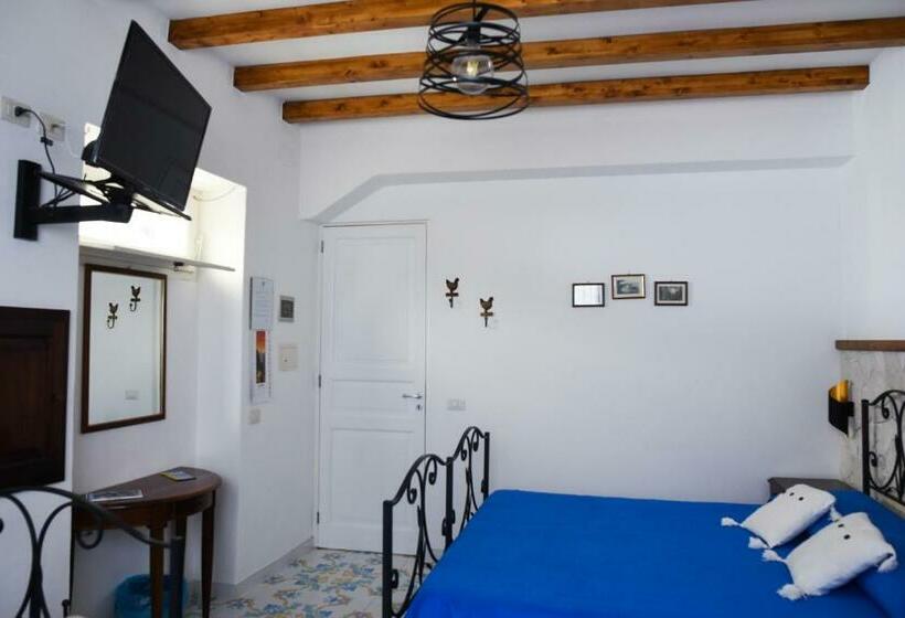 Quarto Triplo Estandar, B&b Antico Palmento