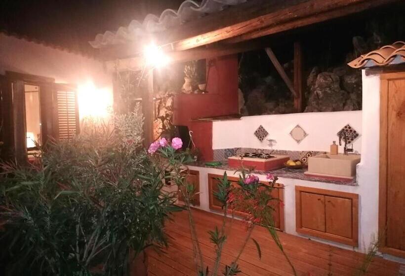 Quarto Estandar Vista Jardim, B&b Tre Giummare