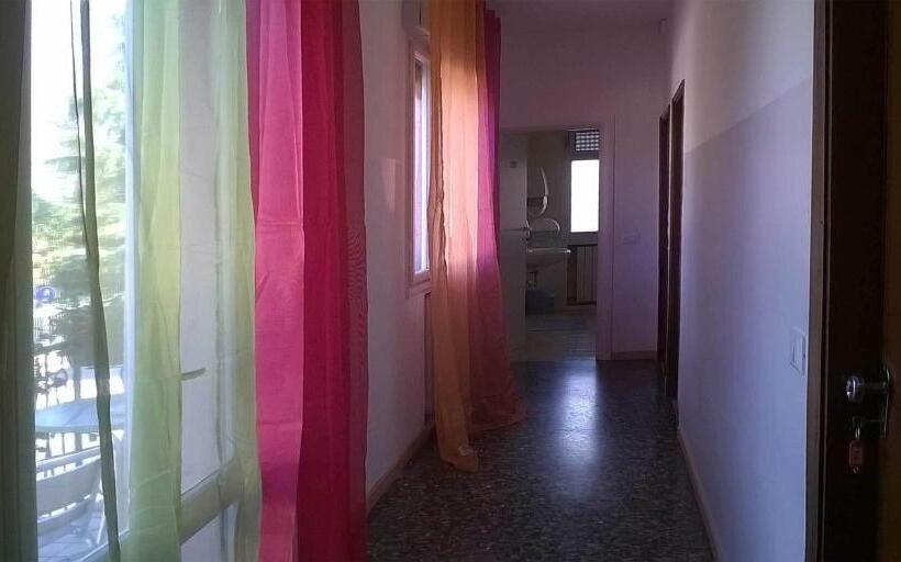 חדר סטנדרט לשלושה עם חדר אמבטיה משוף, Greencolors