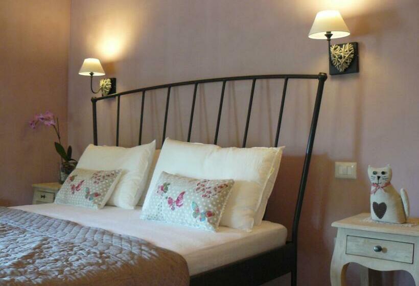 חדר סטנדרטי לשלושה עם נוף, Dolcedimora