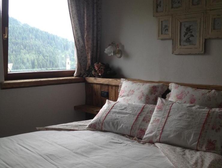 Standard room with outdoor bath, Fra Rose E Mughi