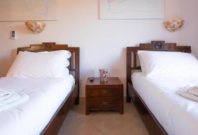 חדר סטנדרט לשלושה, Il Castello Di Modolo