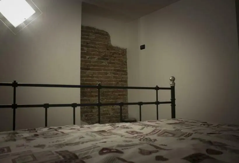 اتاق استاندارد سه نفره, La Casa Dei Gatti