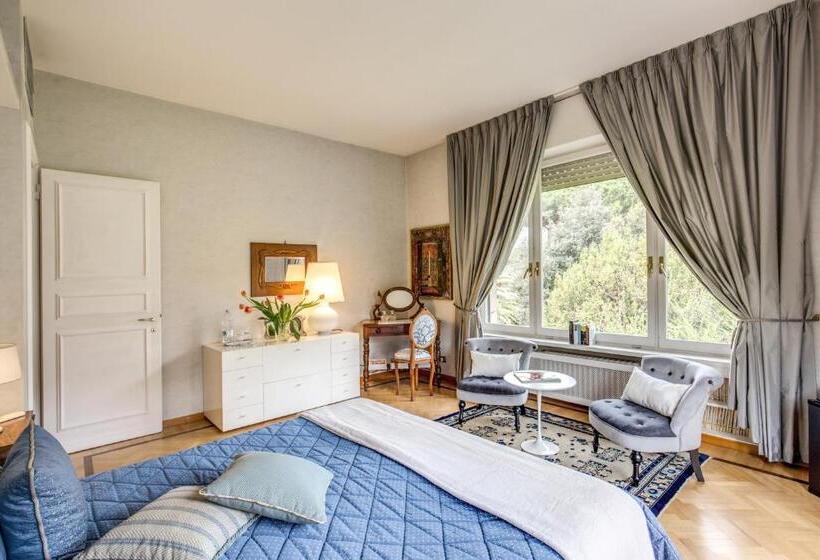 جناح ديلوكس, La Gaura Guest House