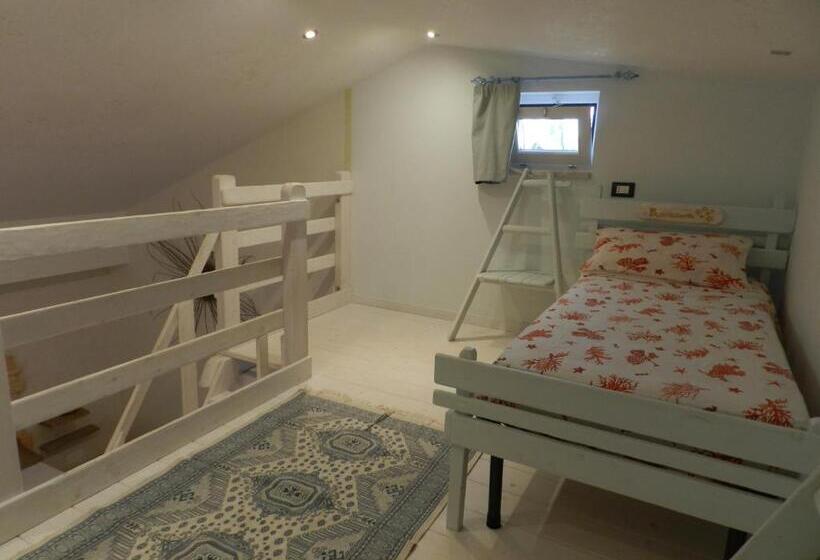 חדר דופלקס, Macchia Salentina