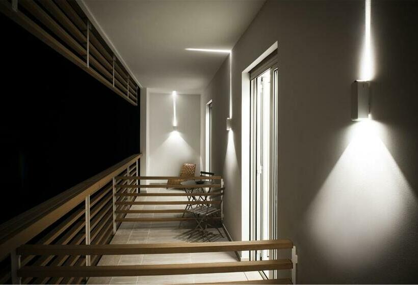 חדר סטנדרט, Sh Home