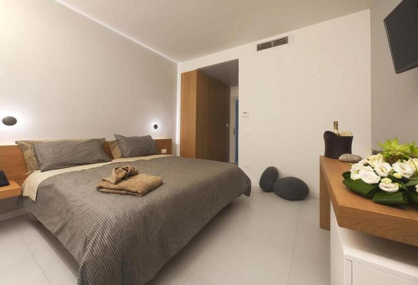 חדר סטנדרט, Sh Home