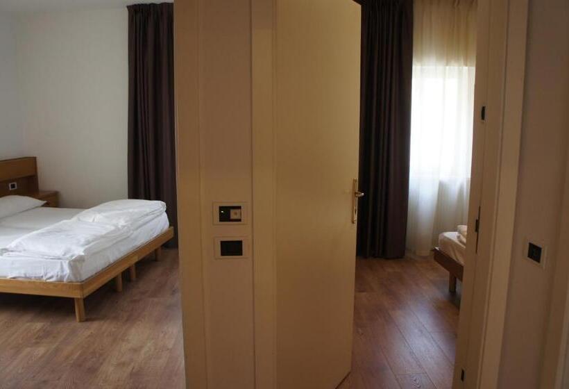 חדר סטנדרט לשלושה, Vecchia Mori