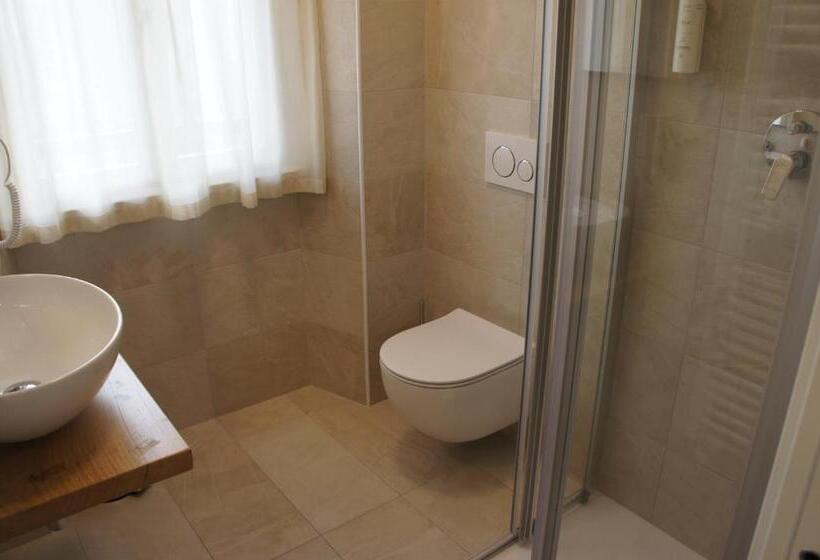 חדר סטנדרט לארבעה, Vecchia Mori