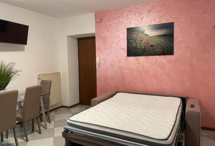 דירת חדר, Vecchia Mori