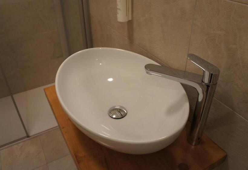 חדר סטנדרט לארבעה, Vecchia Mori