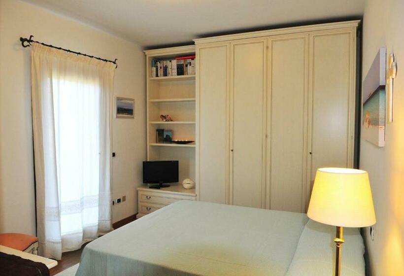 Номер Стандарт с Балконом, Villa Geron