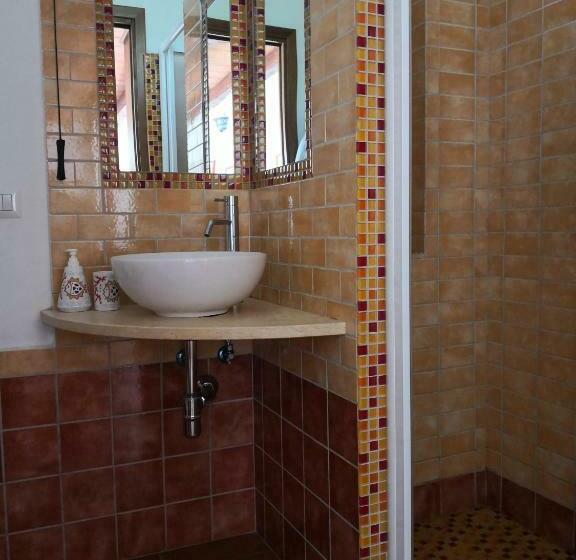 جناح مطلّ علي الحديقة, Villa Maria