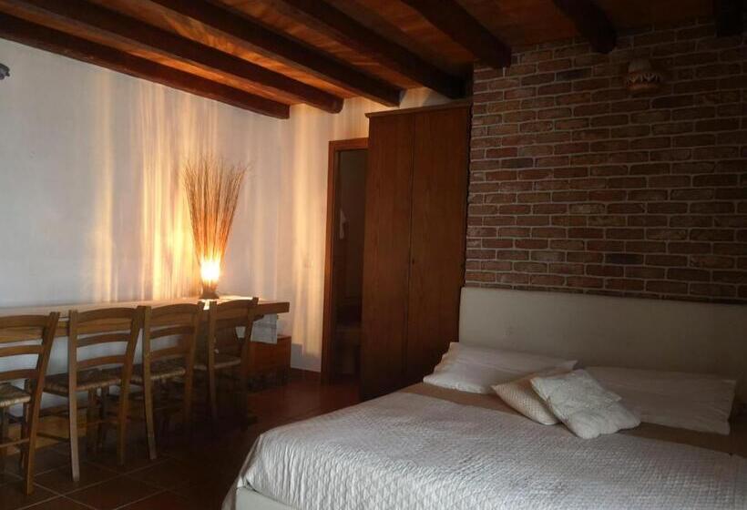 سوییت با چشم‌انداز باغ, Villa Maria