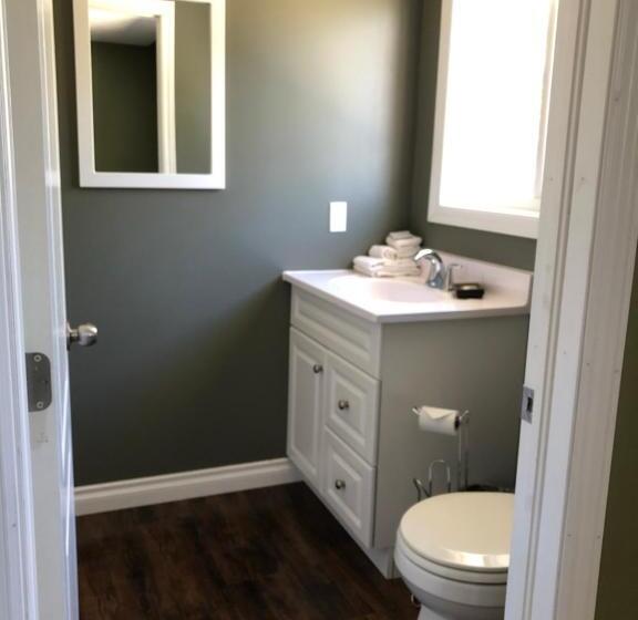 منزل غرفة نوم واحدة, Escarpment Heights Motel