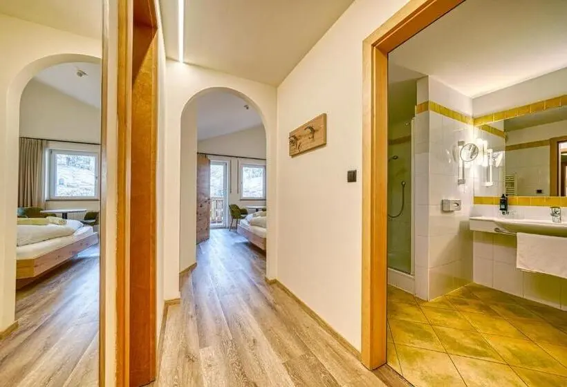 سوییت خانوادگی, Family Hotel Gutenberg