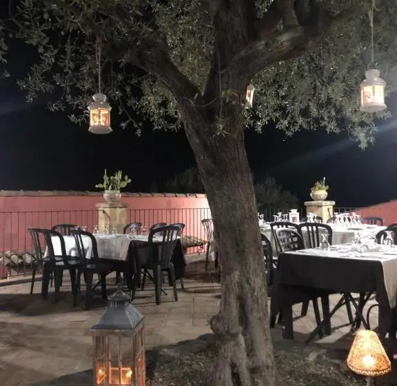 اتاق استاندارد یک نفره, Borgo Nocchiara